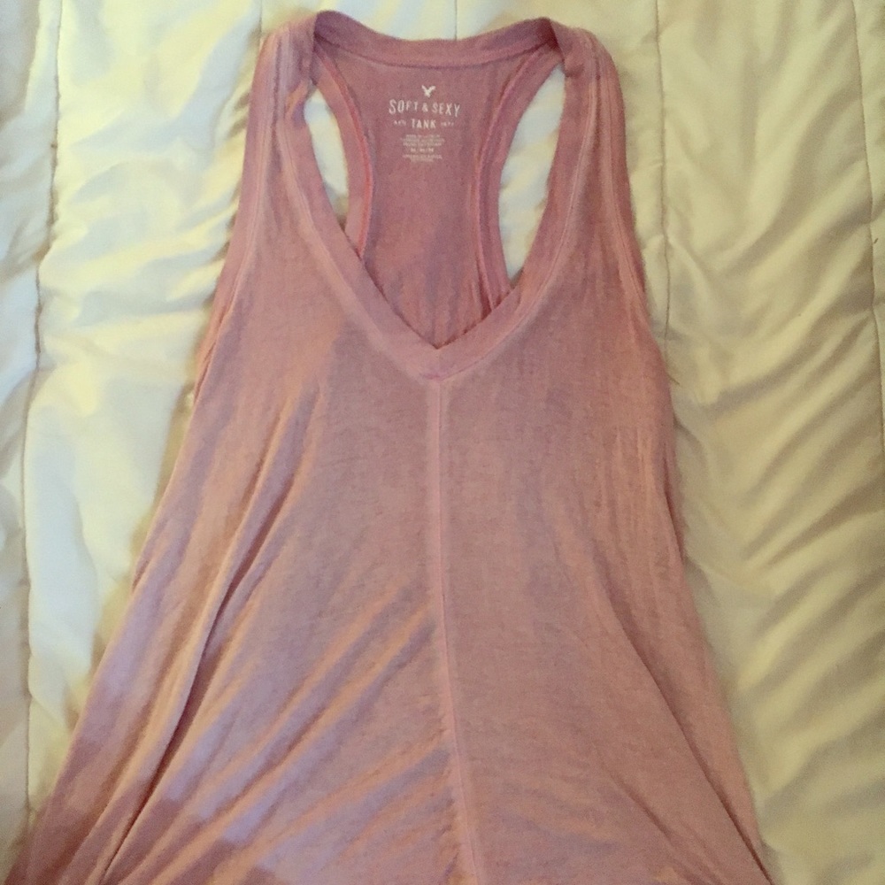 pink tank top